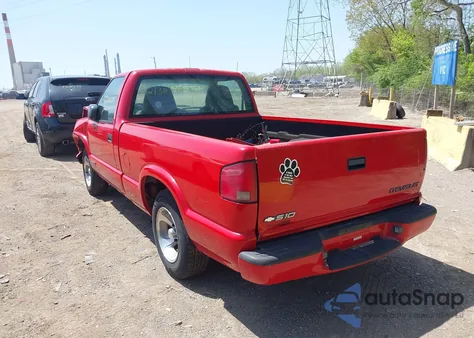 2001 Chevrolet S-10 Ls from USA, damaged, VIN 1GCCS145218200643